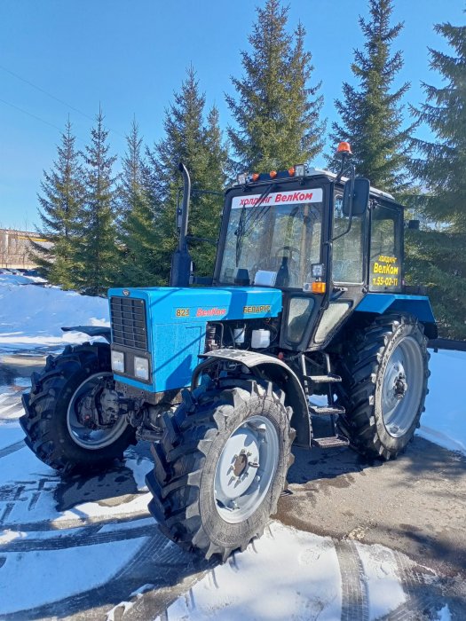 Приобретение нового трактора на АО «ОмЗМ-МЕТАЛЛ»
